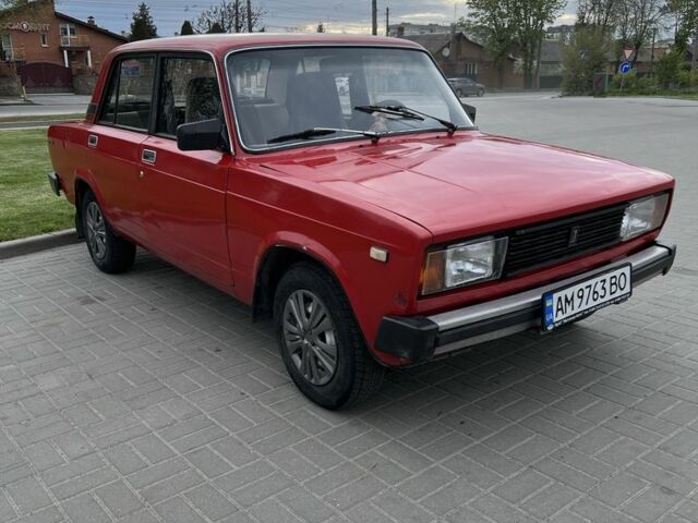 Красный ВАЗ 2105, объемом двигателя 1.3 л и пробегом 600 тыс. км за 900 $, фото 1 на Automoto.ua