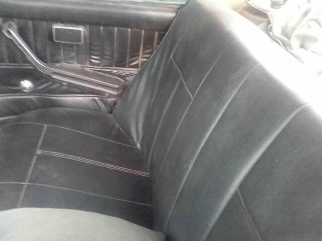 Красный ВАЗ 2105, объемом двигателя 0 л и пробегом 555 тыс. км за 648 $, фото 1 на Automoto.ua