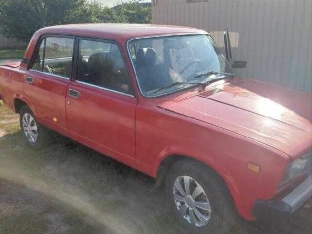 Красный ВАЗ 2105, объемом двигателя 1.5 л и пробегом 100 тыс. км за 870 $, фото 1 на Automoto.ua