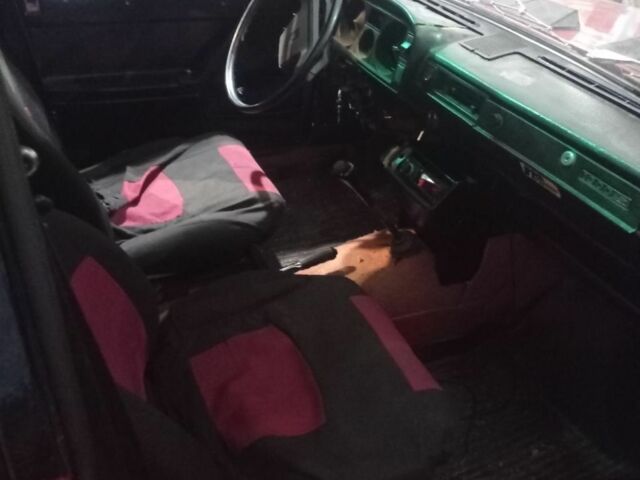 Красный ВАЗ 2105, объемом двигателя 1 л и пробегом 2 тыс. км за 750 $, фото 1 на Automoto.ua