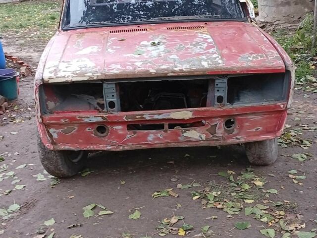 Красный ВАЗ 2105, объемом двигателя 0 л и пробегом 3 тыс. км за 191 $, фото 1 на Automoto.ua