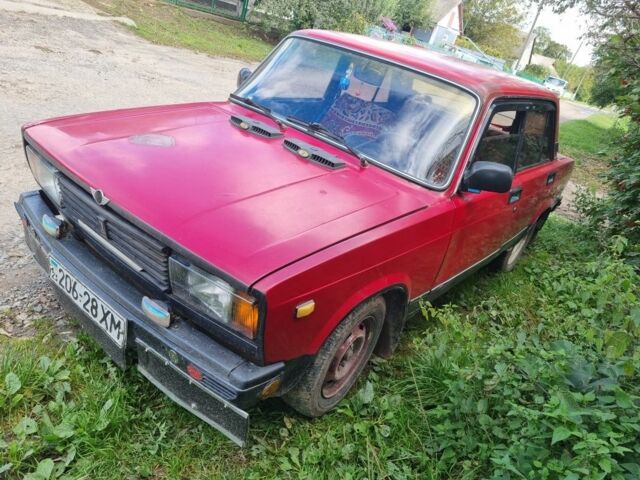 Красный ВАЗ 2105, объемом двигателя 1.5 л и пробегом 150 тыс. км за 400 $, фото 1 на Automoto.ua