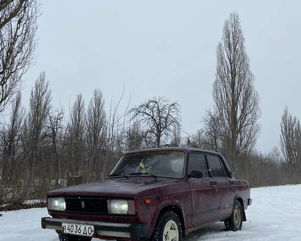 Красный ВАЗ 2105, объемом двигателя 1.5 л и пробегом 777 тыс. км за 837 $, фото 1 на Automoto.ua