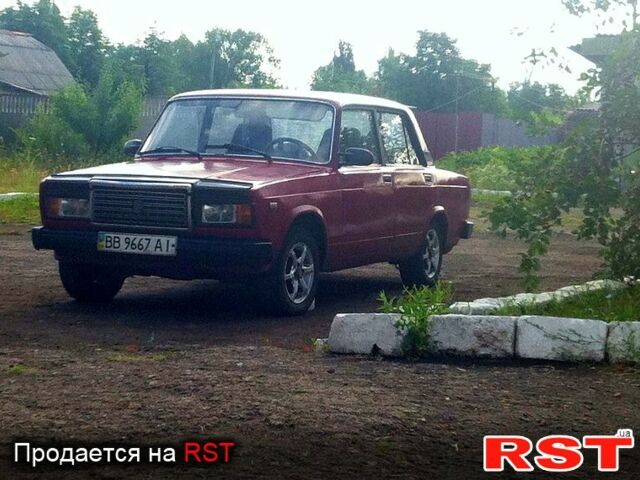 Красный ВАЗ 2105, объемом двигателя 1.3 л и пробегом 99 тыс. км за 700 $, фото 1 на Automoto.ua