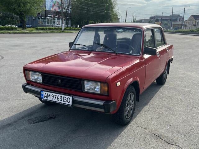 Красный ВАЗ 2105, объемом двигателя 1.3 л и пробегом 777 тыс. км за 900 $, фото 1 на Automoto.ua