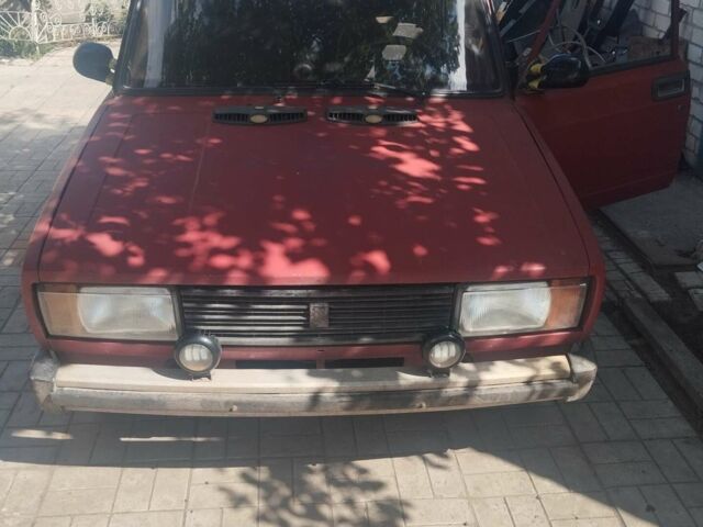 Красный ВАЗ 2105, объемом двигателя 1.3 л и пробегом 200 тыс. км за 550 $, фото 1 на Automoto.ua
