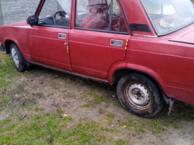 Красный ВАЗ 2105, объемом двигателя 0 л и пробегом 86 тыс. км за 357 $, фото 1 на Automoto.ua