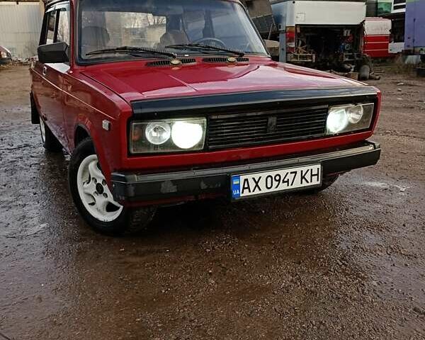 Красный ВАЗ 2105, объемом двигателя 1.5 л и пробегом 50 тыс. км за 1500 $, фото 1 на Automoto.ua