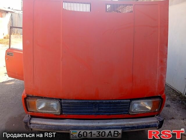 Красный ВАЗ 2105, объемом двигателя 1.3 л и пробегом 0 тыс. км за 270 $, фото 1 на Automoto.ua