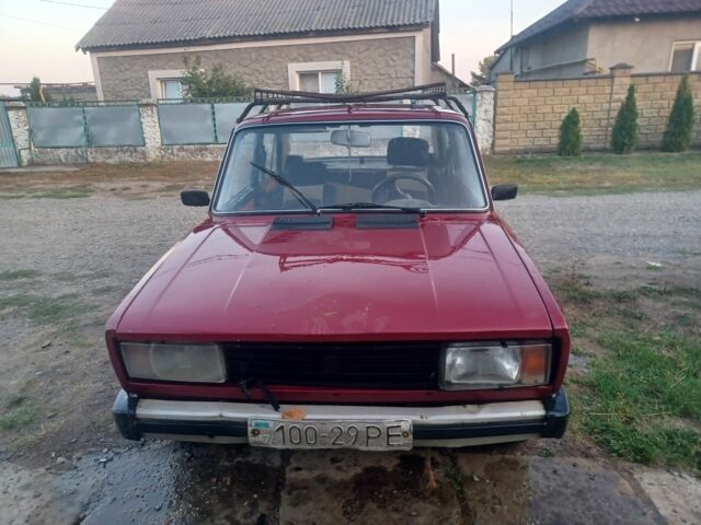 Красный ВАЗ 2105, объемом двигателя 0 л и пробегом 100 тыс. км за 380 $, фото 1 на Automoto.ua