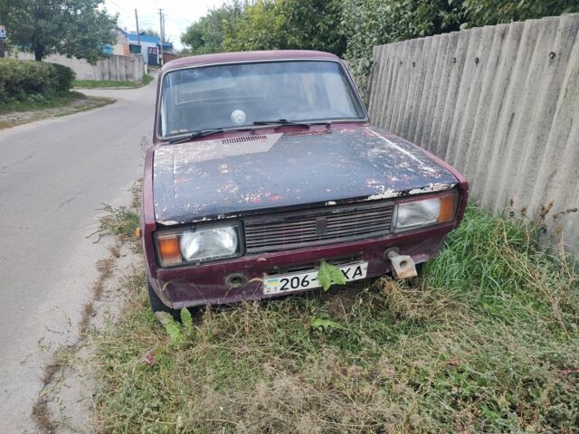 Червоний ВАЗ 2105, об'ємом двигуна 1.5 л та пробігом 350 тис. км за 190 $, фото 1 на Automoto.ua