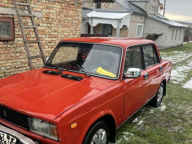 Красный ВАЗ 2105, объемом двигателя 0 л и пробегом 96 тыс. км за 400 $, фото 1 на Automoto.ua