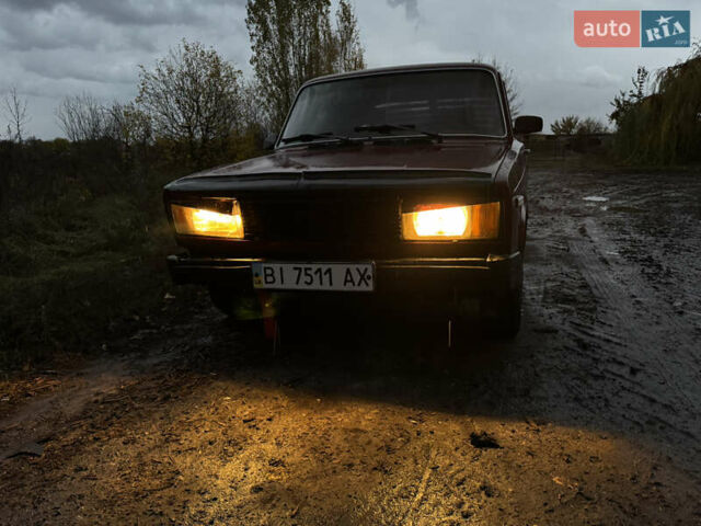 ВАЗ 2105 1983 в Решетиловке на Automoto.ua Красный ВАЗ 2105, объемом двигателя 1.3 л и пробегом 95 тыс. км за 700 $, фото 1 на Automoto.ua