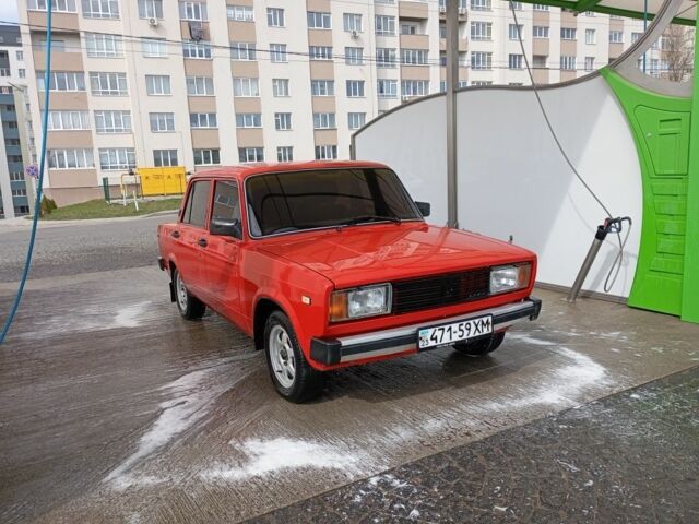 ВАЗ 2105 1983 в Хмельницком на Automoto.ua Красный ВАЗ 2105, объемом двигателя 1.3 л и пробегом 1000 тыс. км за 500 $, фото 1 на Automoto.ua