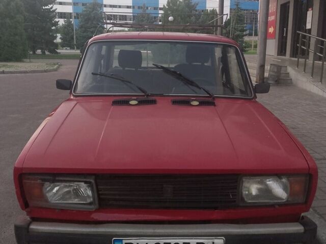 ВАЗ 2105 1984 в Сумах на Automoto.ua Красный ВАЗ 2105, объемом двигателя 1.3 л и пробегом 10 тыс. км за 358 $, фото 1 на Automoto.ua