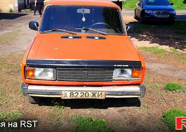 Красный ВАЗ 2105, объемом двигателя 1.3 л и пробегом 0 тыс. км за 500 $, фото 1 на Automoto.ua