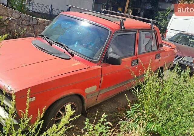 Красный ВАЗ 2105, объемом двигателя 1.3 л и пробегом 47 тыс. км за 800 $, фото 1 на Automoto.ua