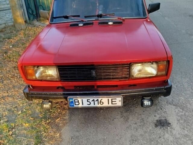 ВАЗ 2105 1985 у Полтаві на Automoto.ua Червоний ВАЗ 2105, об'ємом двигуна 1.3 л та пробігом 70 тис. км за 832 $, фото 1 на Automoto.ua