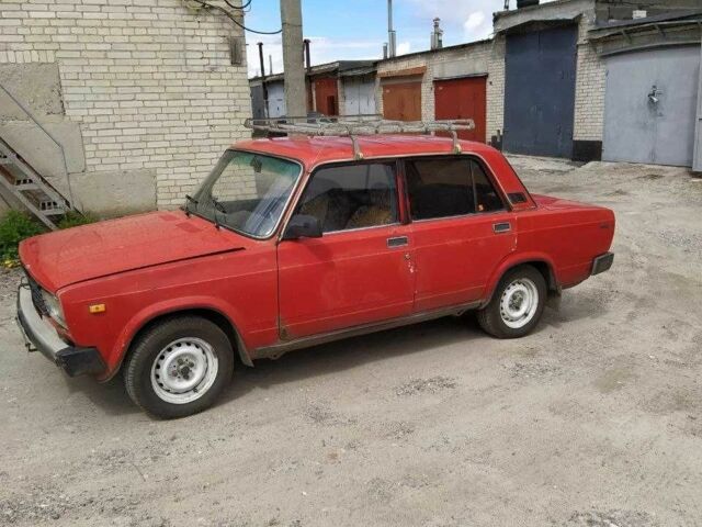 Красный ВАЗ 2105, объемом двигателя 1.2 л и пробегом 17 тыс. км за 800 $, фото 1 на Automoto.ua