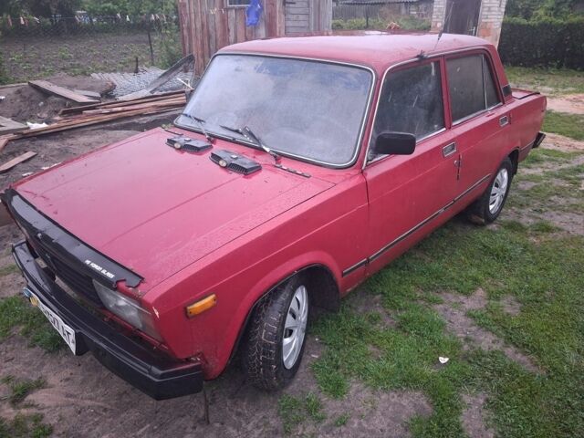 Красный ВАЗ 2105, объемом двигателя 0 л и пробегом 28 тыс. км за 450 $, фото 1 на Automoto.ua