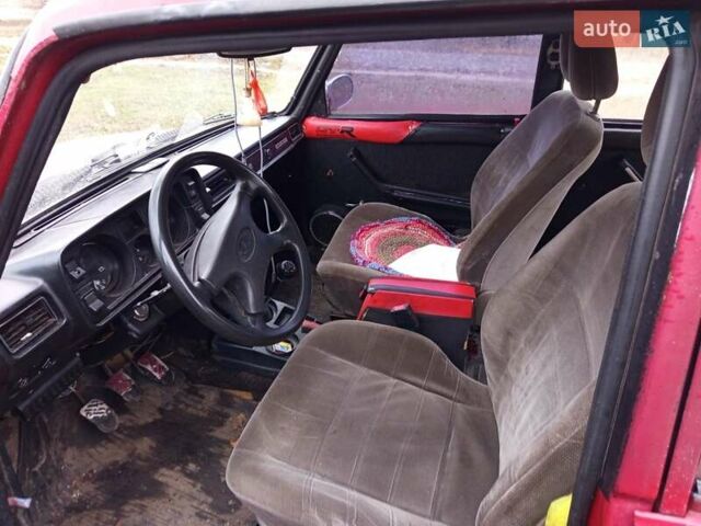 Красный ВАЗ 2105, объемом двигателя 1.5 л и пробегом 24 тыс. км за 428 $, фото 1 на Automoto.ua