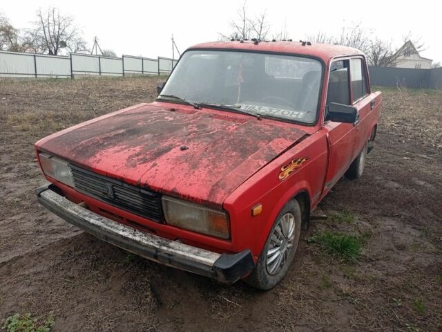 Красный ВАЗ 2105, объемом двигателя 1.3 л и пробегом 555 тыс. км за 357 $, фото 1 на Automoto.ua
