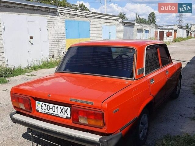 Красный ВАЗ 2105, объемом двигателя 0 л и пробегом 170 тыс. км за 1000 $, фото 1 на Automoto.ua