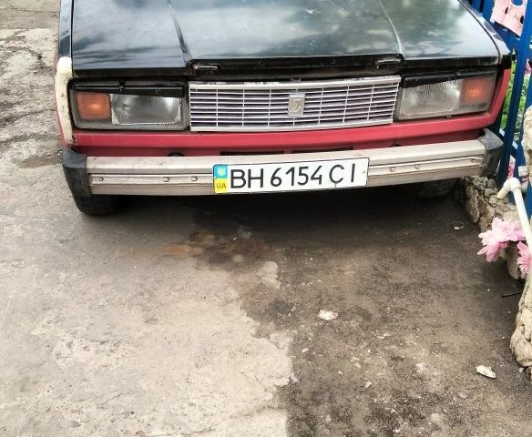 Красный ВАЗ 2105, объемом двигателя 1.6 л и пробегом 200 тыс. км за 300 $, фото 1 на Automoto.ua