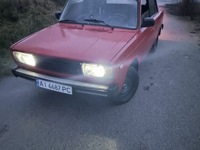 Красный ВАЗ 2105, объемом двигателя 1.3 л и пробегом 777 тыс. км за 700 $, фото 1 на Automoto.ua
