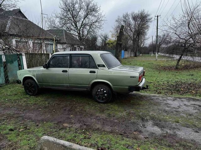 Красный ВАЗ 2105, объемом двигателя 0 л и пробегом 2 тыс. км за 567 $, фото 1 на Automoto.ua