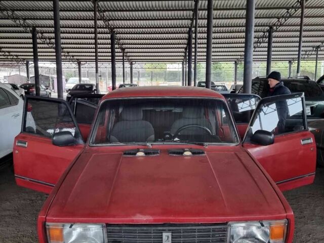 Красный ВАЗ 2105, объемом двигателя 0 л и пробегом 680 тыс. км за 829 $, фото 1 на Automoto.ua