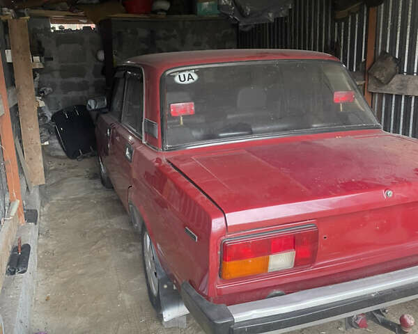 Красный ВАЗ 2105, объемом двигателя 1.2 л и пробегом 150 тыс. км за 1350 $, фото 1 на Automoto.ua