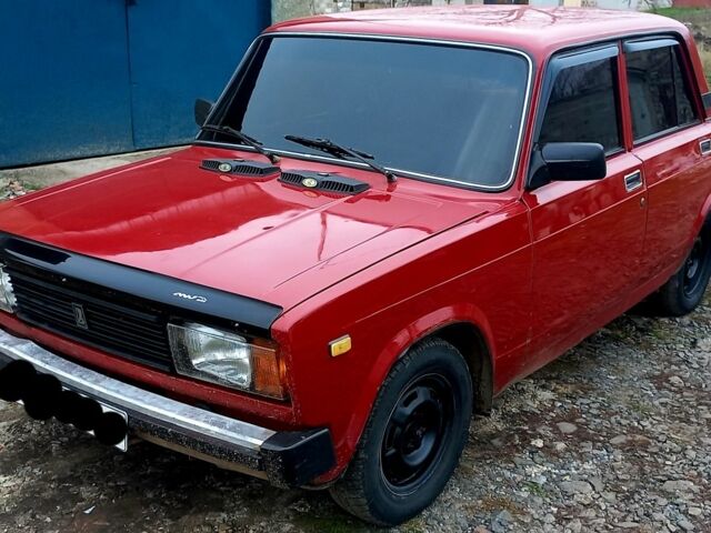 Червоний ВАЗ 2105, об'ємом двигуна 1.5 л та пробігом 100 тис. км за 881 $, фото 1 на Automoto.ua