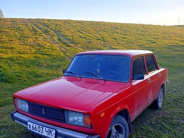 Красный ВАЗ 2105, объемом двигателя 1.3 л и пробегом 90 тыс. км за 650 $, фото 1 на Automoto.ua