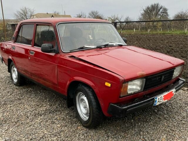 Красный ВАЗ 2105, объемом двигателя 1.5 л и пробегом 100 тыс. км за 500 $, фото 1 на Automoto.ua