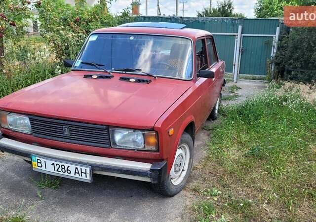 Красный ВАЗ 2105, объемом двигателя 1.3 л и пробегом 132 тыс. км за 900 $, фото 1 на Automoto.ua