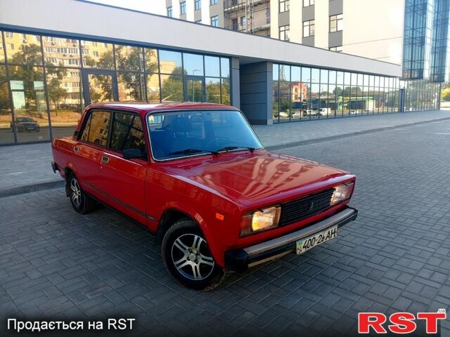 Красный ВАЗ 2105, объемом двигателя 1.5 л и пробегом 76 тыс. км за 1200 $, фото 1 на Automoto.ua