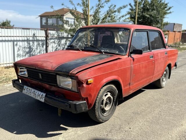 Красный ВАЗ 2105, объемом двигателя 1.5 л и пробегом 100 тыс. км за 350 $, фото 1 на Automoto.ua