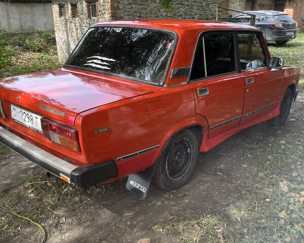 Красный ВАЗ 2105, объемом двигателя 0 л и пробегом 350 тыс. км за 400 $, фото 1 на Automoto.ua