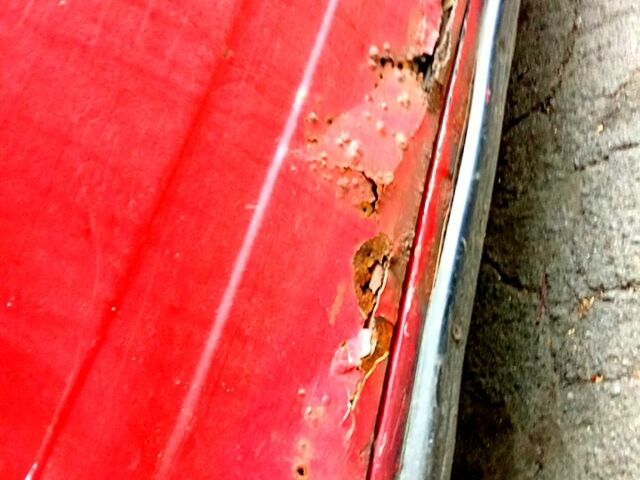 Красный ВАЗ 2105, объемом двигателя 1.3 л и пробегом 195 тыс. км за 500 $, фото 1 на Automoto.ua