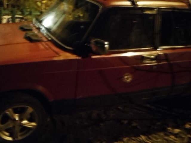 Красный ВАЗ 2105, объемом двигателя 0 л и пробегом 10 тыс. км за 899 $, фото 1 на Automoto.ua