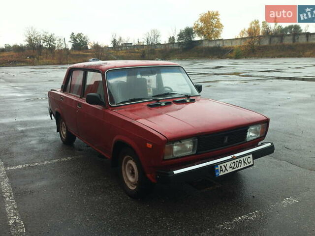 Красный ВАЗ 2105, объемом двигателя 1.5 л и пробегом 146 тыс. км за 800 $, фото 1 на Automoto.ua
