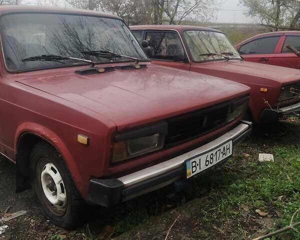 Красный ВАЗ 2105, объемом двигателя 1.5 л и пробегом 100 тыс. км за 892 $, фото 1 на Automoto.ua