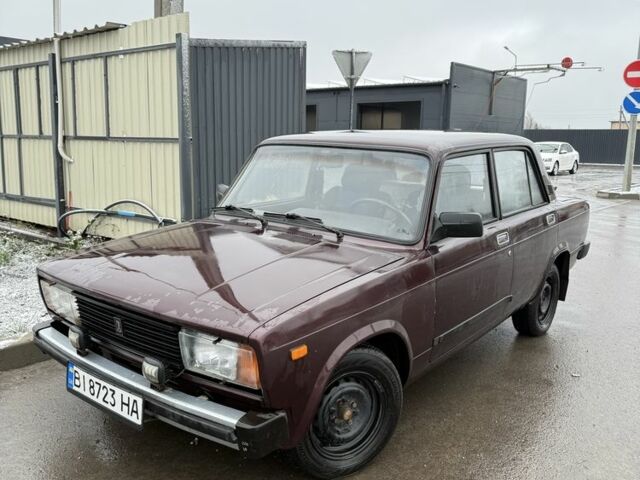Красный ВАЗ 2105, объемом двигателя 1.5 л и пробегом 140 тыс. км за 1250 $, фото 1 на Automoto.ua