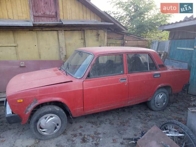 Красный ВАЗ 2105, объемом двигателя 1.45 л и пробегом 90 тыс. км за 400 $, фото 1 на Automoto.ua