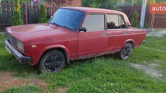 Красный ВАЗ 2105, объемом двигателя 0 л и пробегом 250 тыс. км за 550 $, фото 1 на Automoto.ua