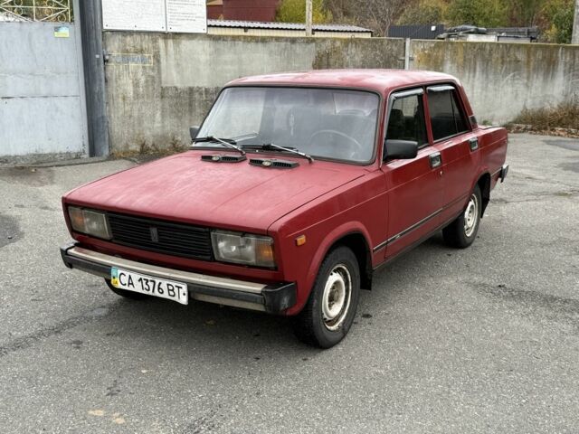 Красный ВАЗ 2105, объемом двигателя 1.3 л и пробегом 100 тыс. км за 600 $, фото 1 на Automoto.ua