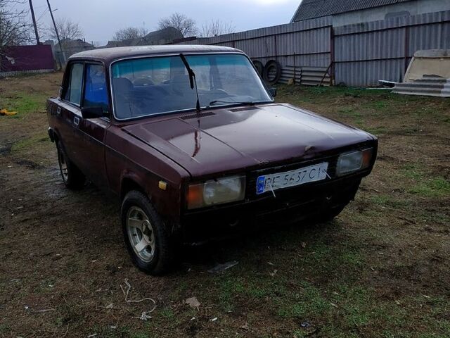 Красный ВАЗ 2105, объемом двигателя 15 л и пробегом 0 тыс. км за 500 $, фото 1 на Automoto.ua