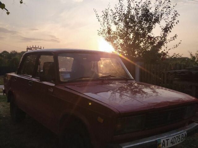 Красный ВАЗ 2105, объемом двигателя 1.5 л и пробегом 50 тыс. км за 350 $, фото 1 на Automoto.ua