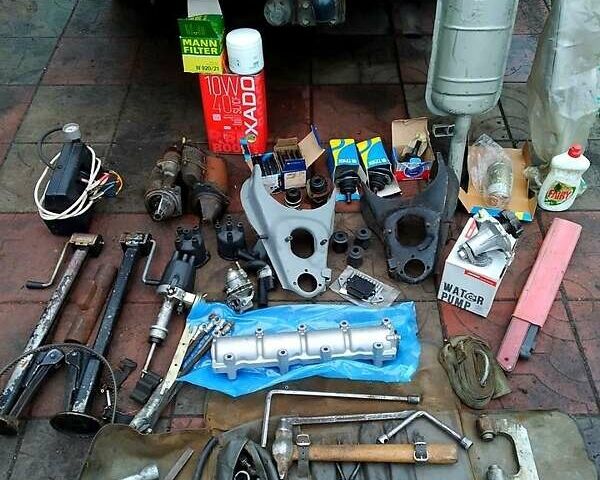 Красный ВАЗ 2105, объемом двигателя 1.5 л и пробегом 240 тыс. км за 1700 $, фото 1 на Automoto.ua